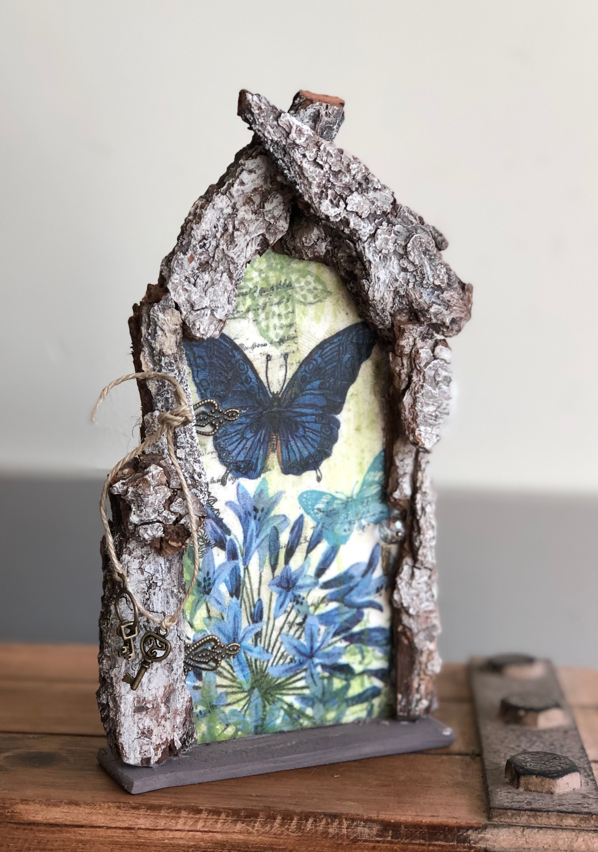 Fairy Door with Bark Detail